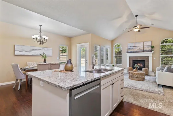 $450,000 | 2916 North Cloverdale Road, Boise, ID 83713
