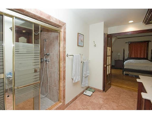 15 Upland Road Watertown, MA 02472 - Photo 11 of 28 Gallery Image 11