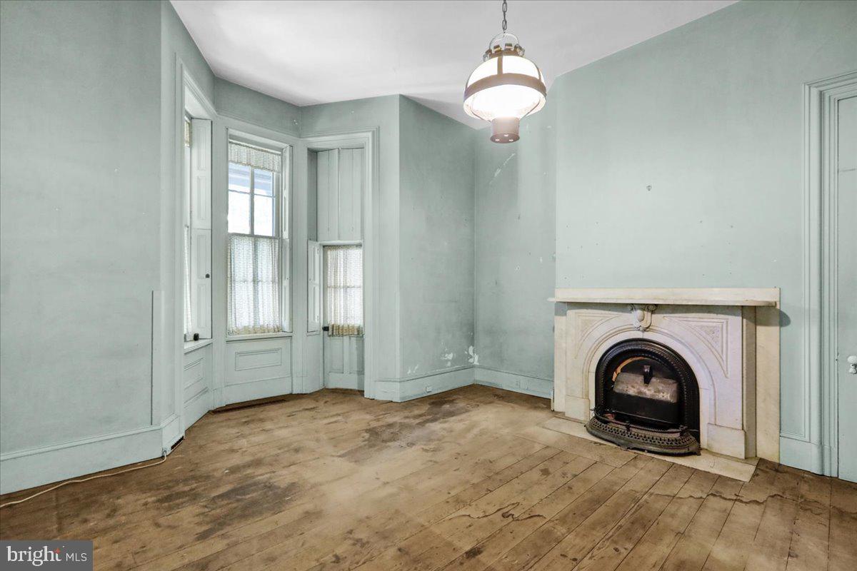 1670 Moselem Spring Road Hamburg, PA 19526 - Photo 26 of 78 a view of livingroom with washer and dryer