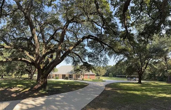 $1,875,000 | 19167 South Fitzmorris Road, Covington, LA 70435