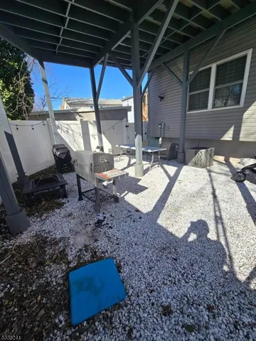 $1,900 | 634 Magnolia Avenue, Unit 1, Elizabeth Port, NJ 07206