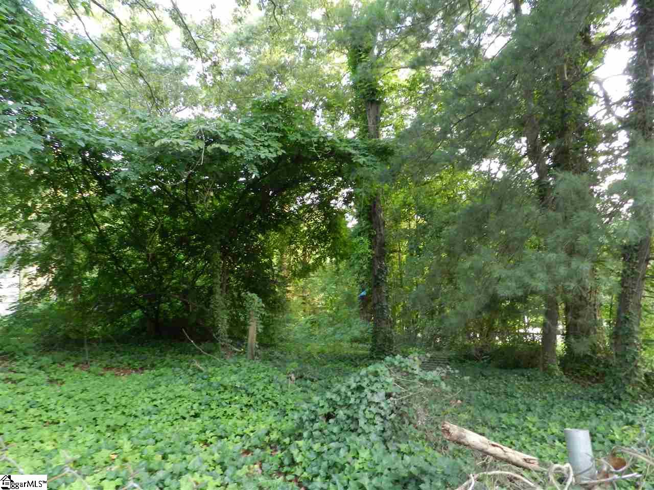 516 West Faris Road Greenville, SC 29605 - Photo 1 of 5 Gallery Image 1