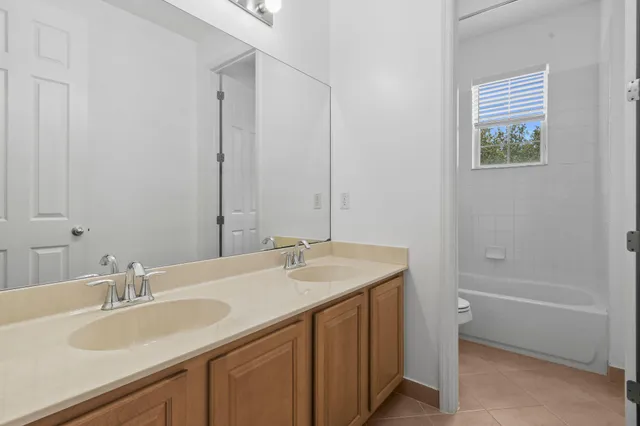 $1,275,000 | 111 Tullamore Avenue, Jupiter, FL 33458