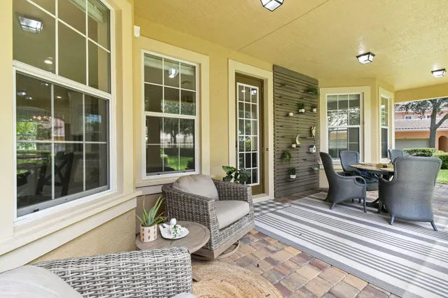 $1,275,000 | 111 Tullamore Avenue, Jupiter, FL 33458