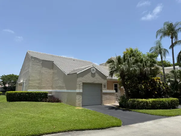 $4,500 | 225 North Lakeshore Drive, Hypoluxo, FL 33462