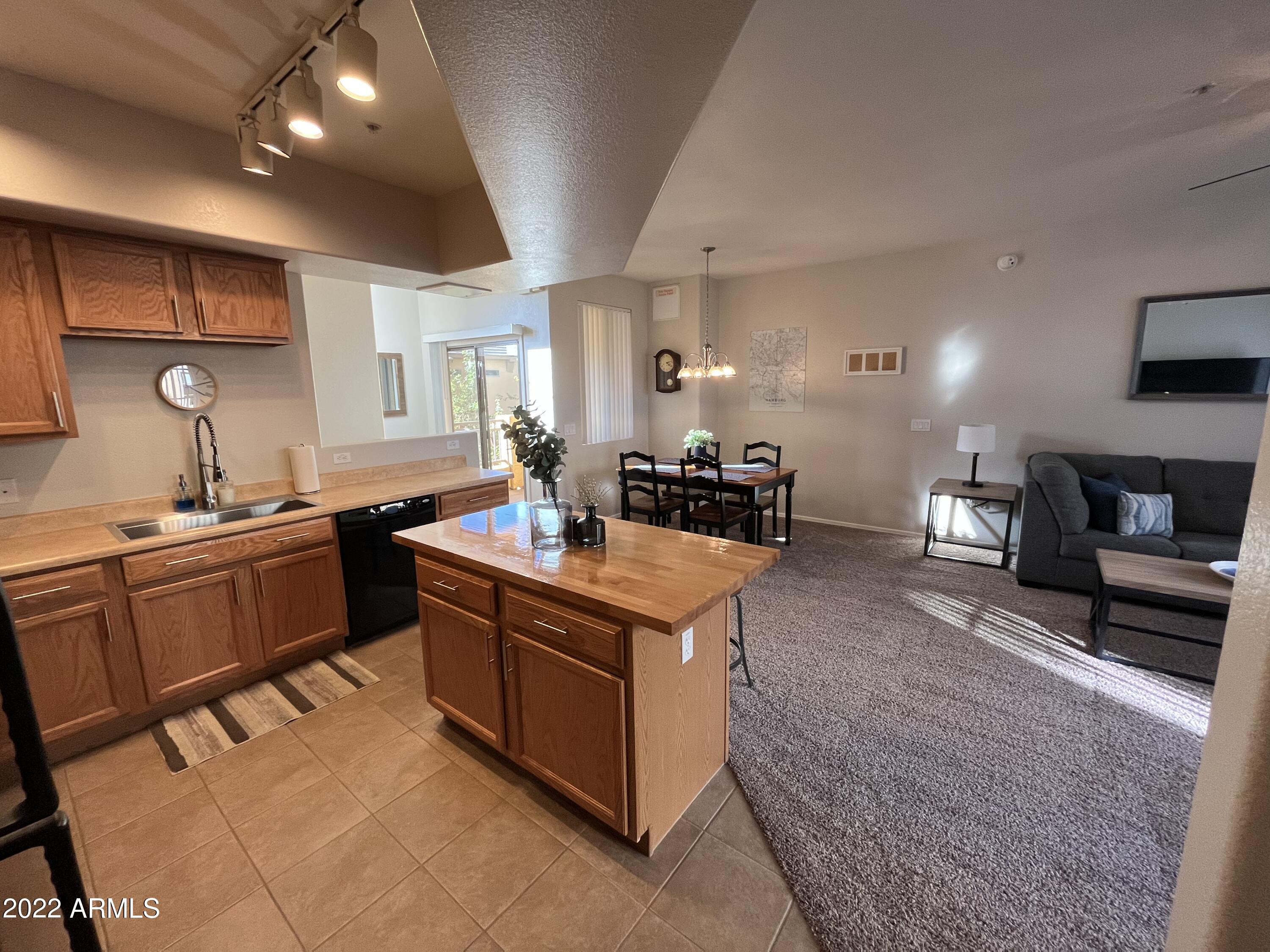 280 South Evergreen Road, Unit 1306 Tempe, AZ 85288 - Photo 23 of 58 Kitchen 6