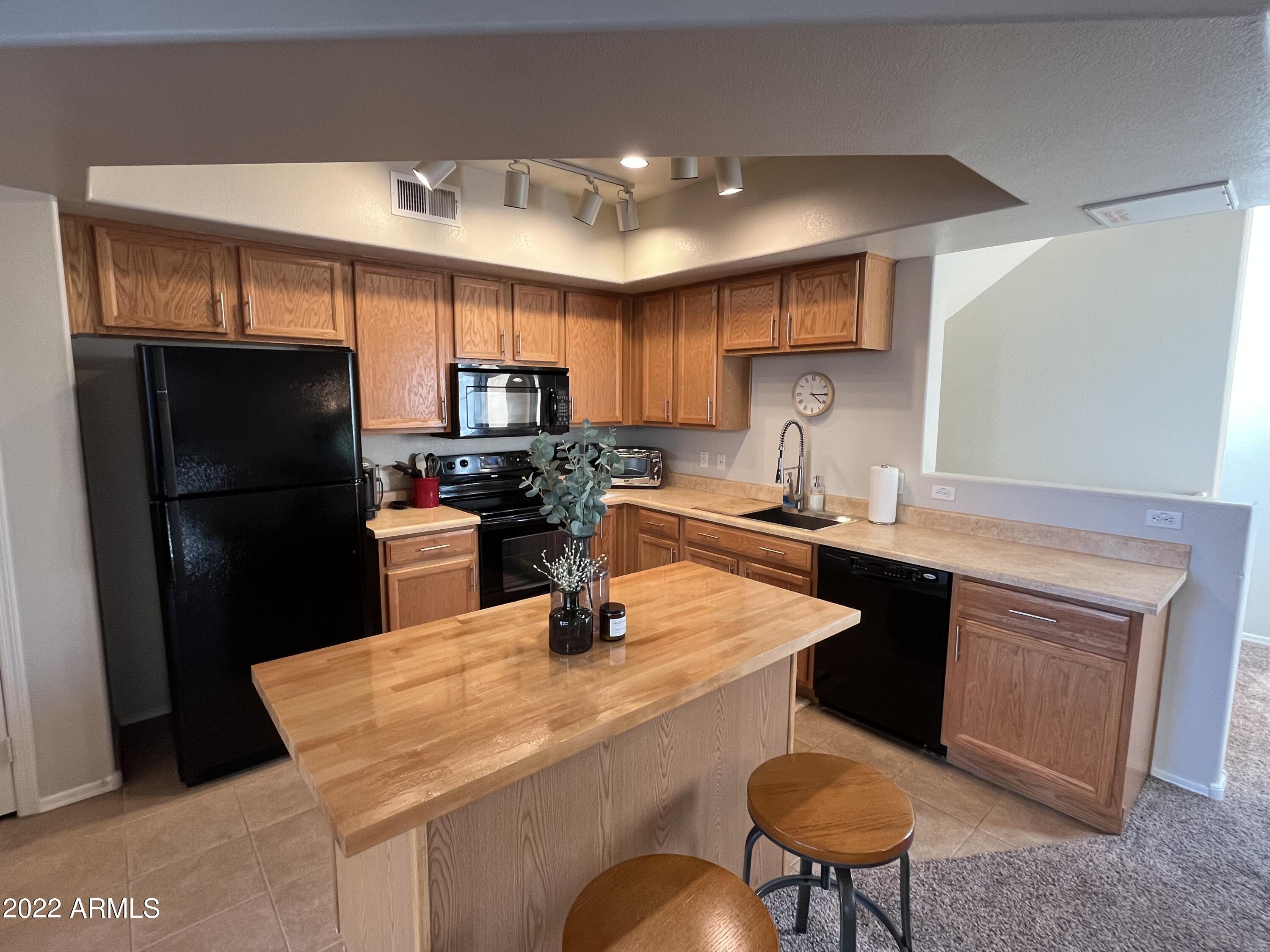 280 South Evergreen Road, Unit 1306 Tempe, AZ 85288 - Photo 25 of 58 Kitchen 8