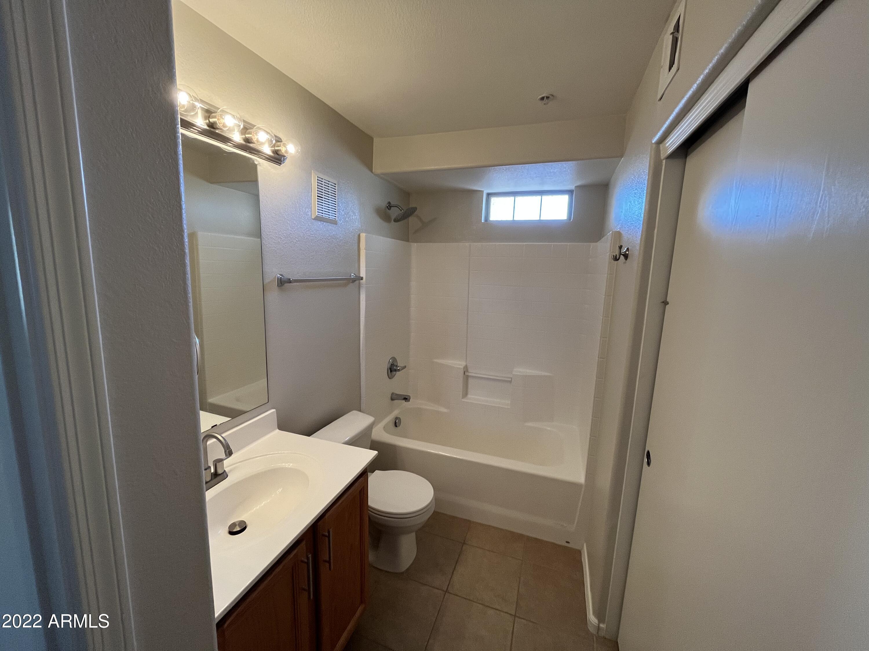 280 South Evergreen Road, Unit 1306 Tempe, AZ 85288 - Photo 39 of 58 2nd Master Bathroom 2