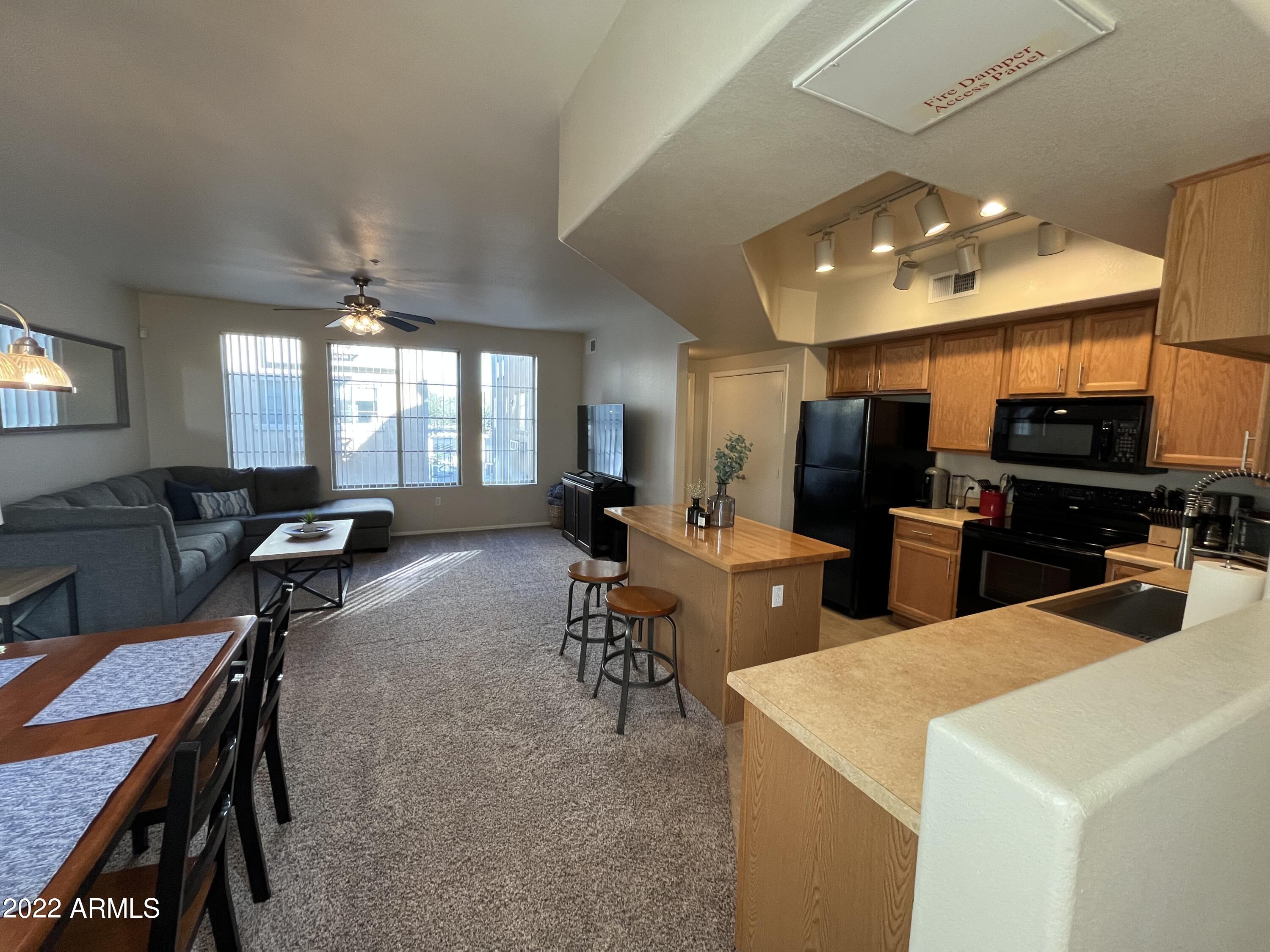 280 South Evergreen Road, Unit 1306 Tempe, AZ 85288 - Photo 10 of 58 Living room 3