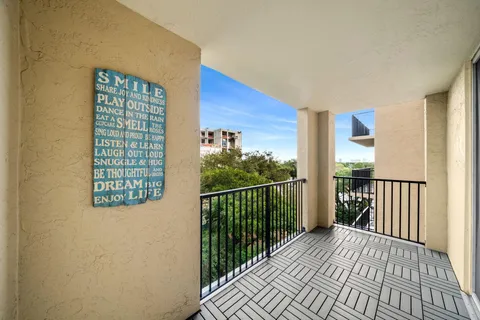 $439,000 | 520 Southeast 5th Avenue, Unit 2406, Fort Lauderdale, FL 33301