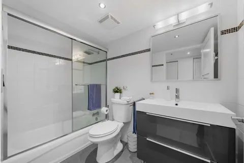 $439,000 | 520 Southeast 5th Avenue, Unit 2406, Fort Lauderdale, FL 33301