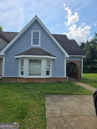 $1,900 | 2798 Country Court Southeast, Unit B, Conyers, GA 30013