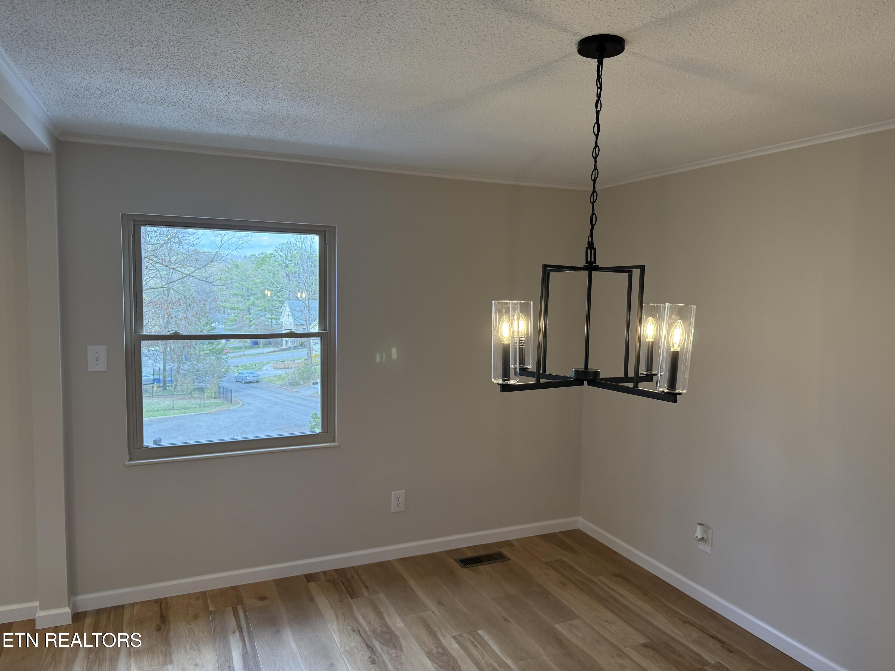 106 Hardwick Place Oak Ridge, TN 37830 - Photo 14 of 31 14