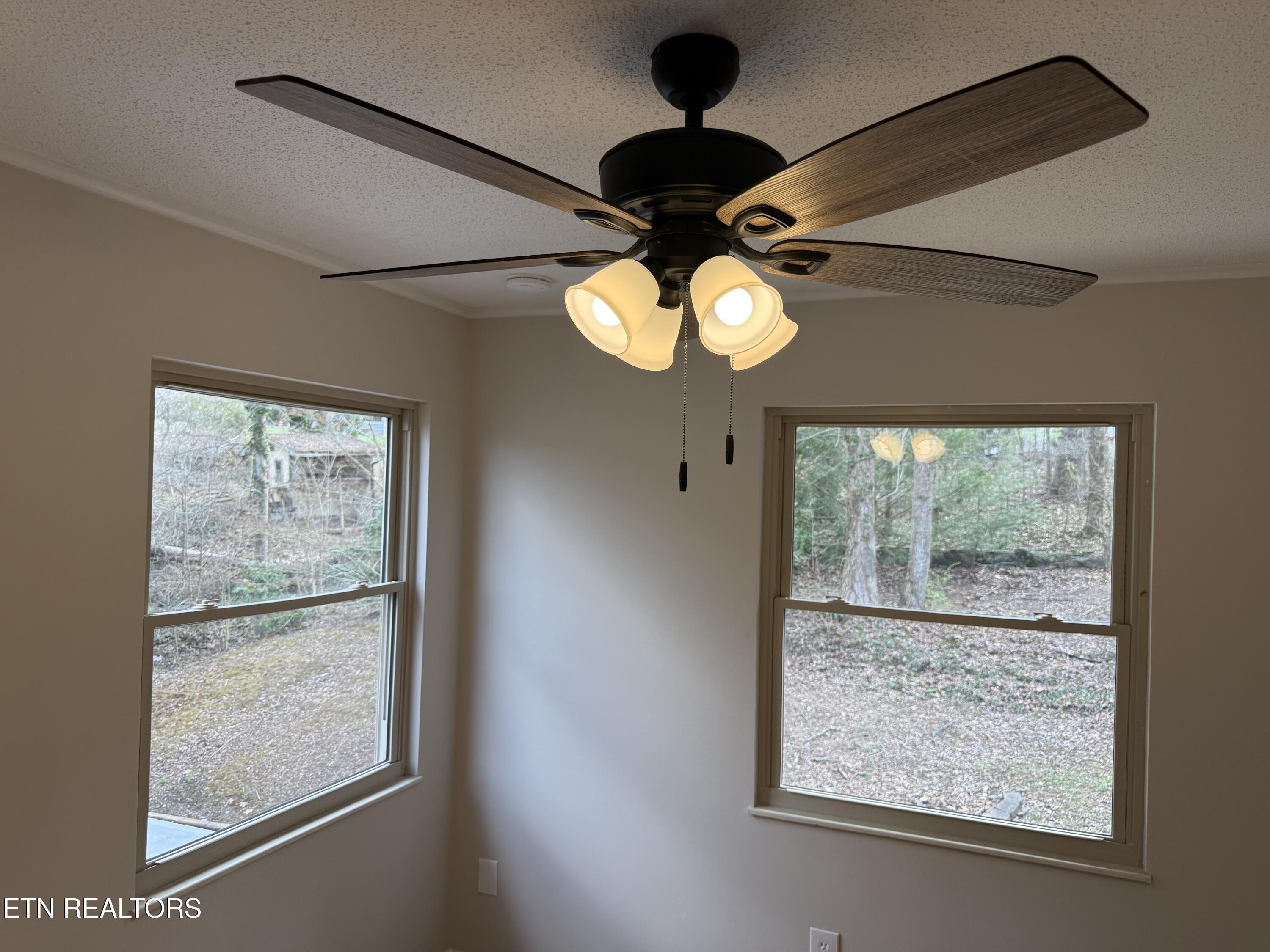 106 Hardwick Place Oak Ridge, TN 37830 - Photo 25 of 31 25