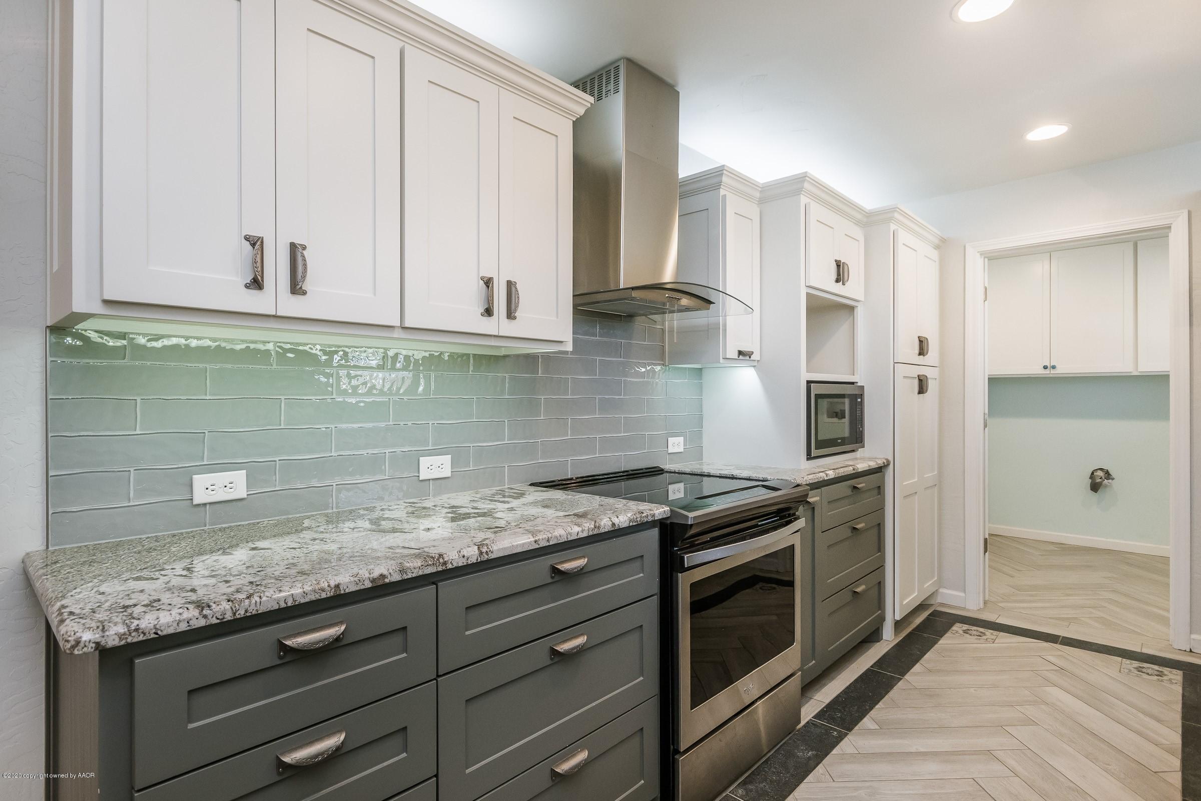 3421 Royal Road Amarillo, TX 79109 - Photo 8 of 19 008_Kitchen-2