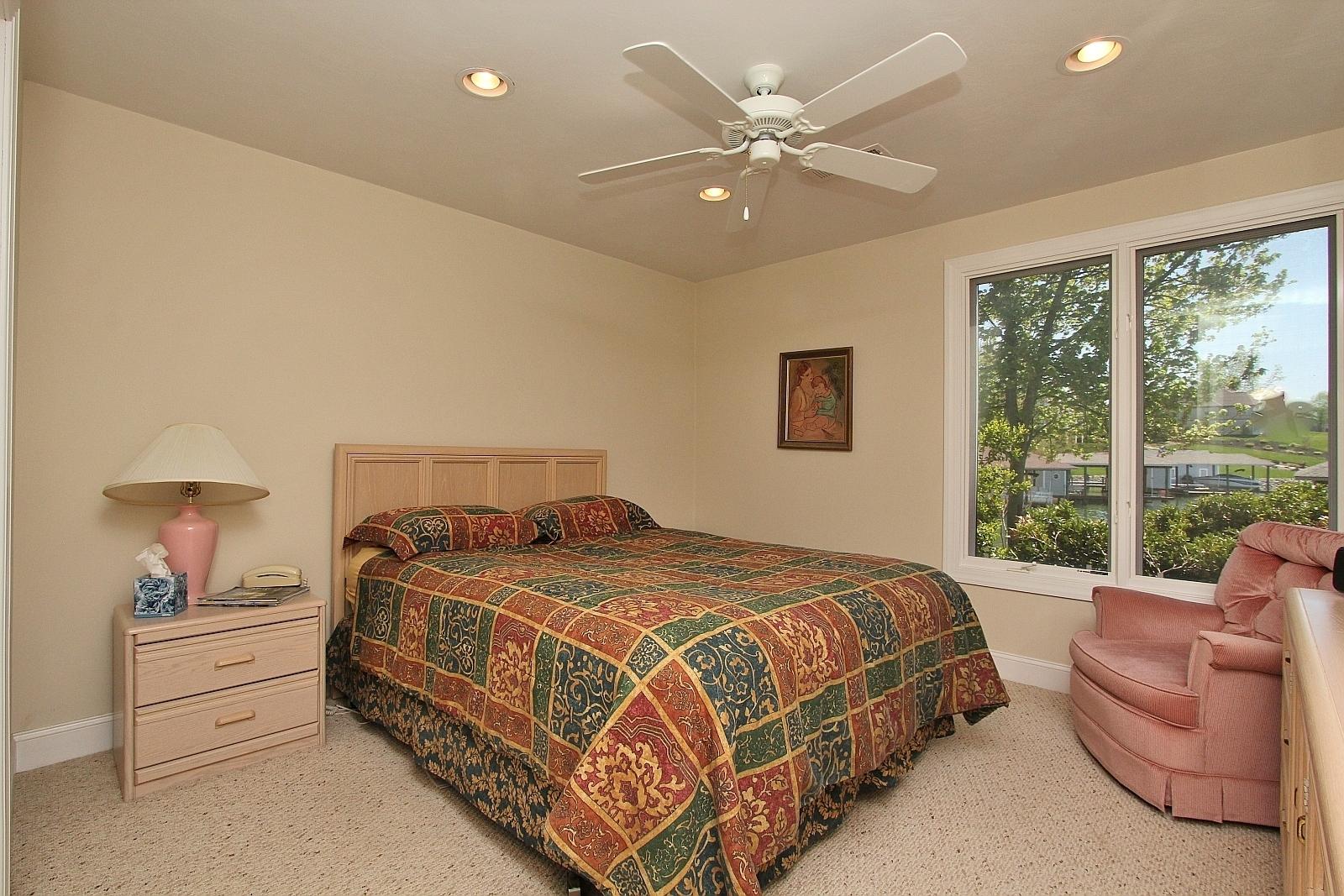580 Calypso Road Moneta, VA 24121 - Photo 21 of 38 img_0794