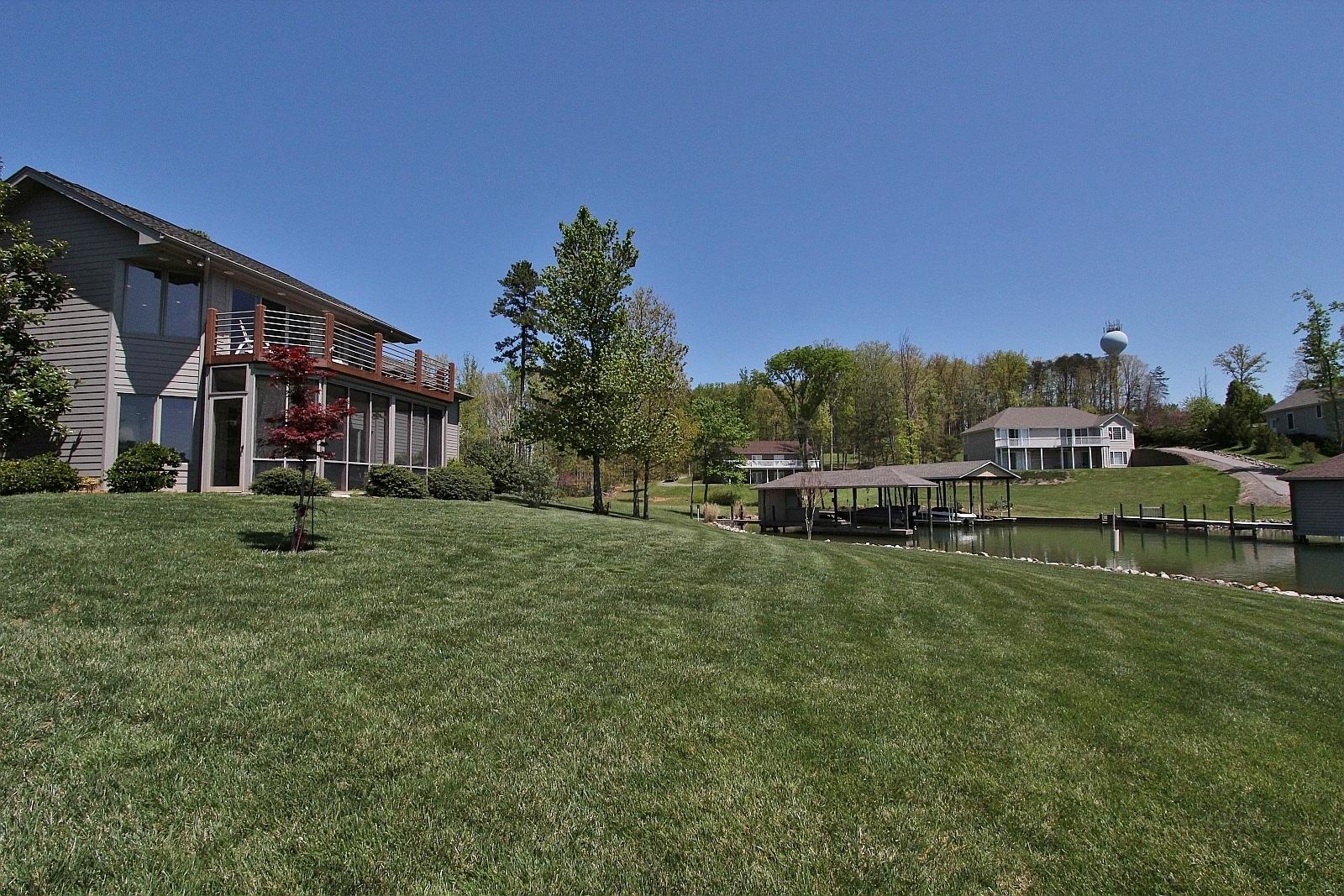 580 Calypso Road Moneta, VA 24121 - Photo 37 of 38 img_0820