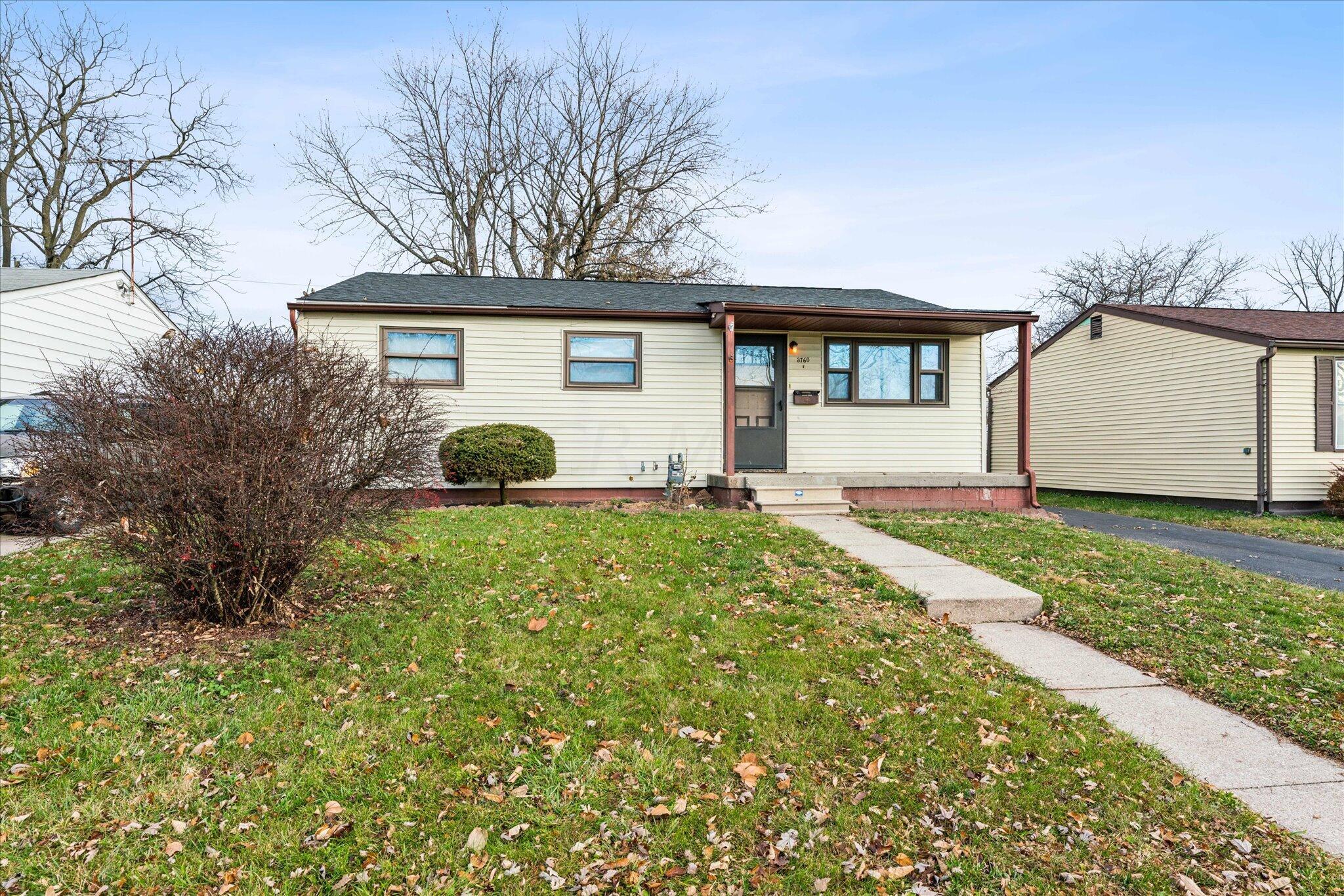 3760 Lynward Road Columbus, OH 43228 - Photo 3 of 30 Front Exterior