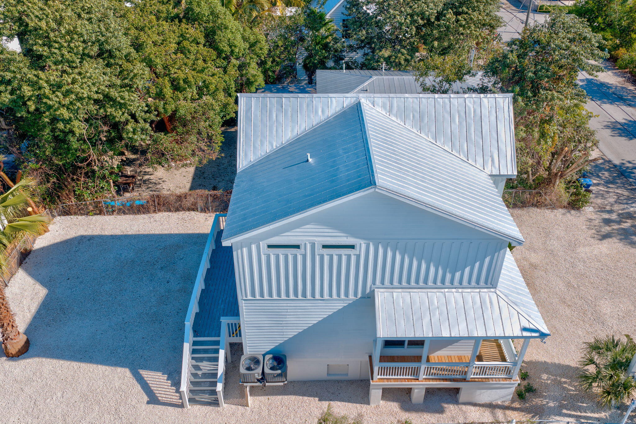 718 Largo Road Key Largo, FL 33037 - Photo 11 of 50 34-web-or-mls-718 Largo Rd- High Exposur