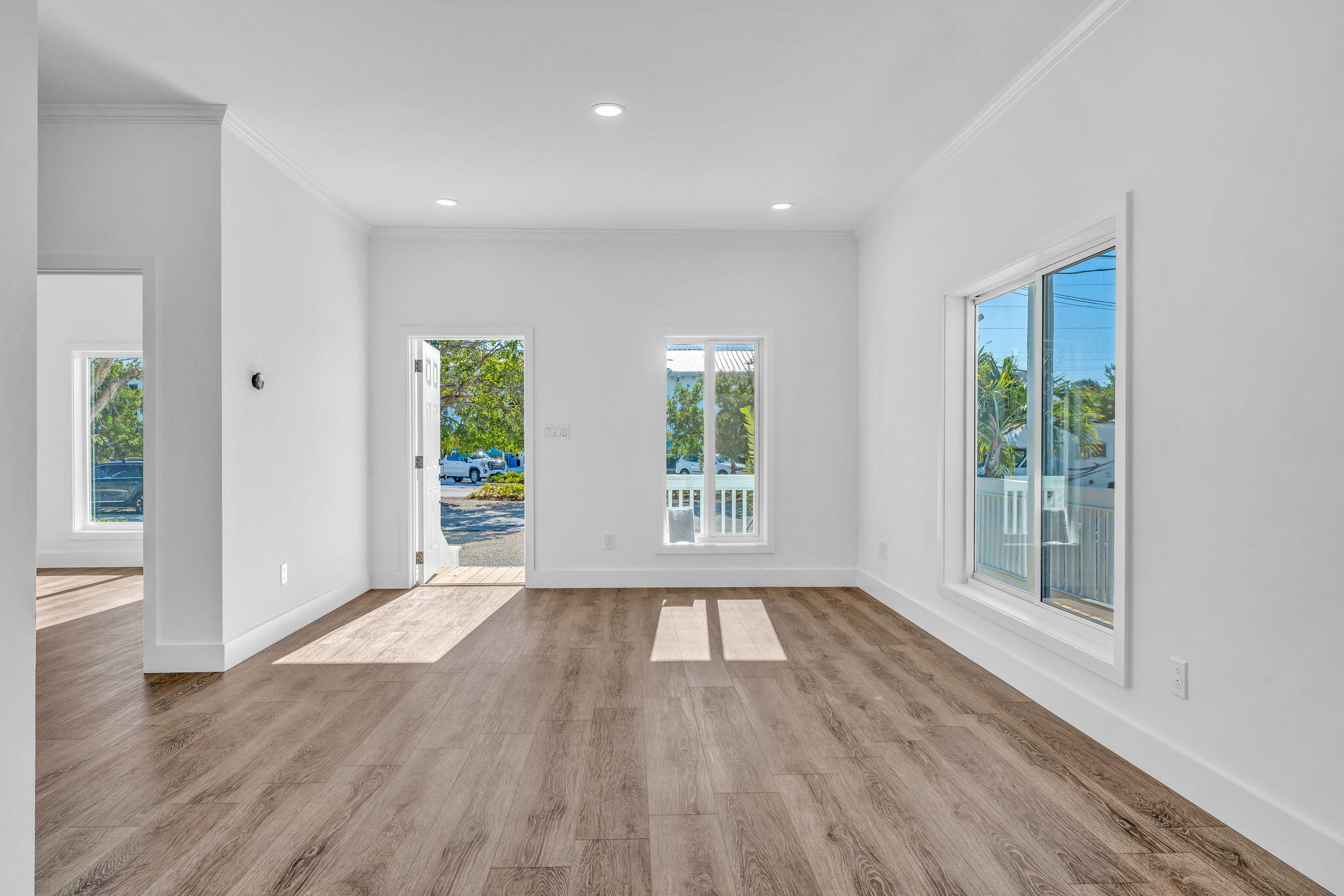 718 Largo Road Key Largo, FL 33037 - Photo 15 of 50 8-web-or-mls-718 Largo Rd - High Exposur