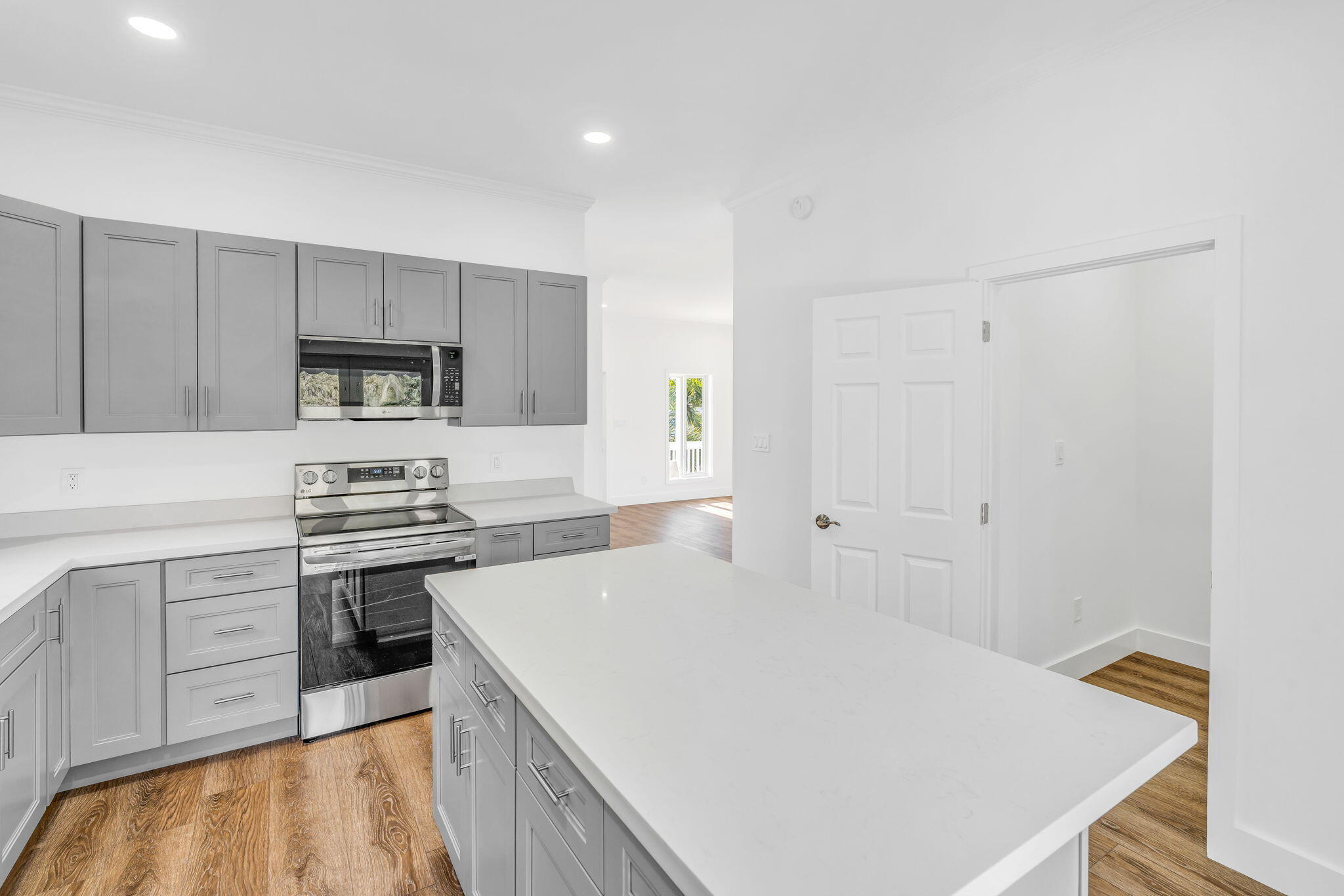 718 Largo Road Key Largo, FL 33037 - Photo 26 of 50 11-web-or-mls-718 Largo Rd - High Exposu