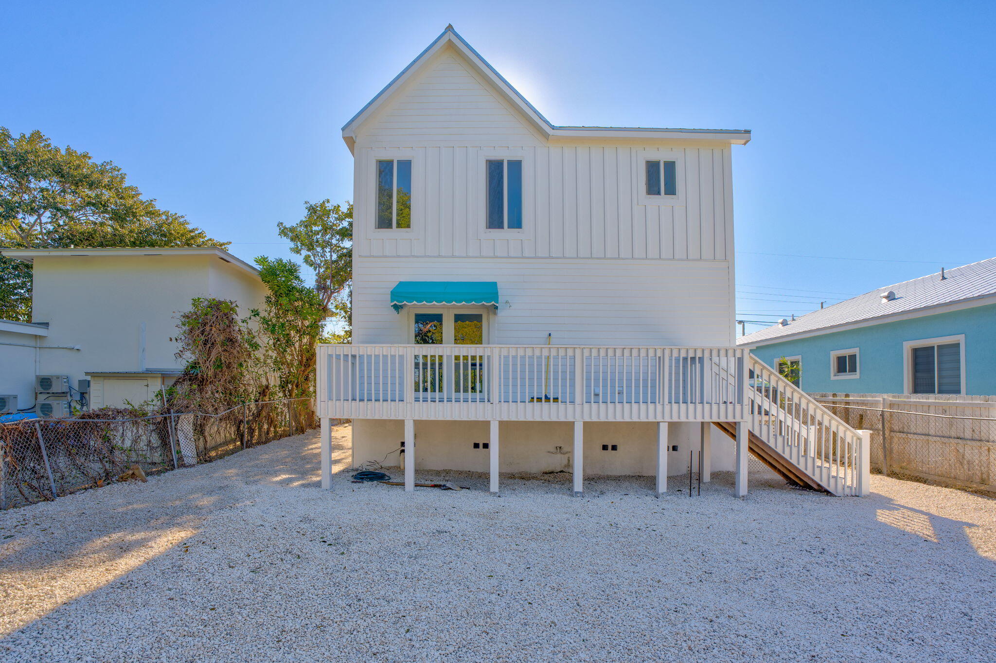 718 Largo Road Key Largo, FL 33037 - Photo 3 of 50 39-web-or-mls-718 Largo Rd- High Exposur