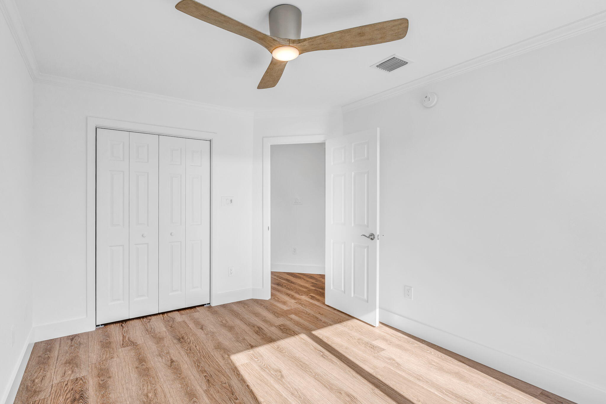 718 Largo Road Key Largo, FL 33037 - Photo 37 of 50 18-web-or-mls-718 Largo Rd - High Exposu