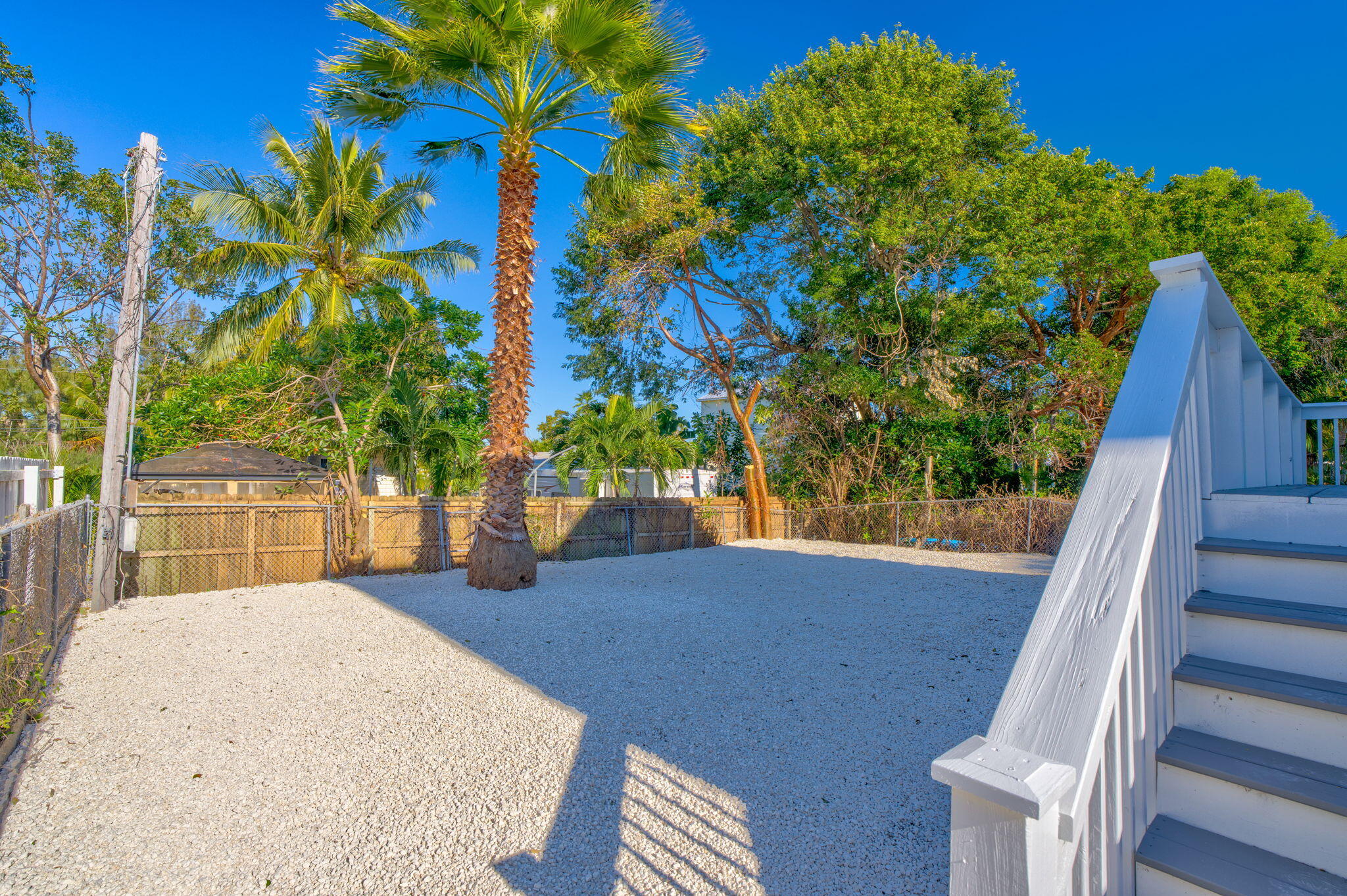 718 Largo Road Key Largo, FL 33037 - Photo 5 of 50 40-web-or-mls-718 Largo Rd- High Exposur