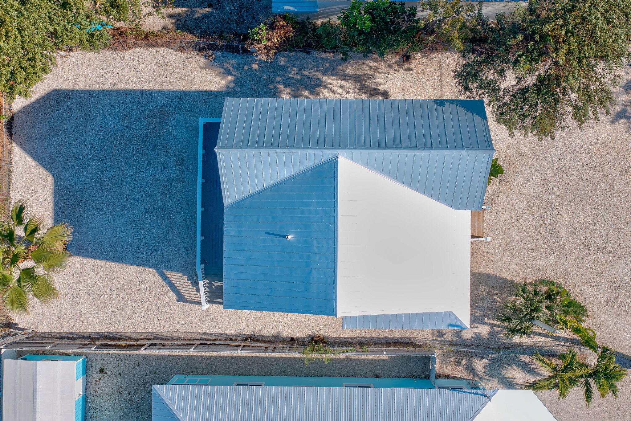 718 Largo Road Key Largo, FL 33037 - Photo 10 of 50 33-web-or-mls-718 Largo Rd- High Exposur