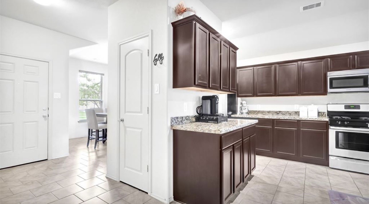 23434 Dukes Run Drive Spring, TX 77373 - Photo 4 of 13