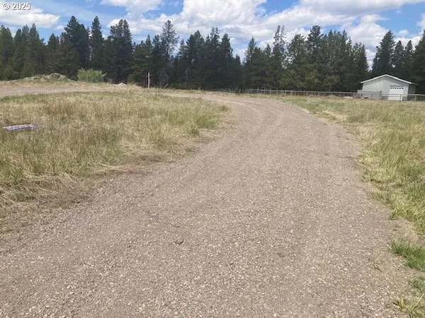 $46,900 | 15516 Deer Avenue, La Pine, OR 97739