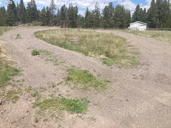 $46,900 | 15516 Deer Avenue, La Pine, OR 97739