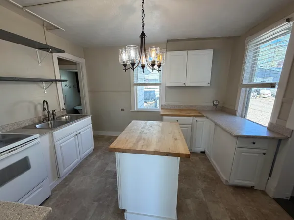 $175,000 | 260 West Railroad Avenue, Green River, WY 82935