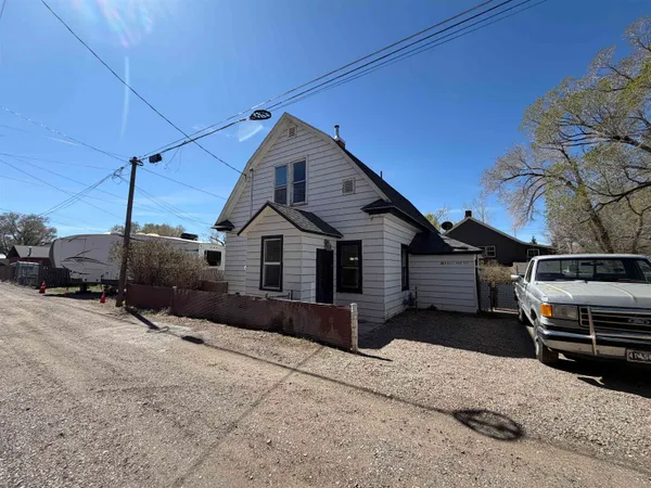 $175,000 | 260 West Railroad Avenue, Green River, WY 82935