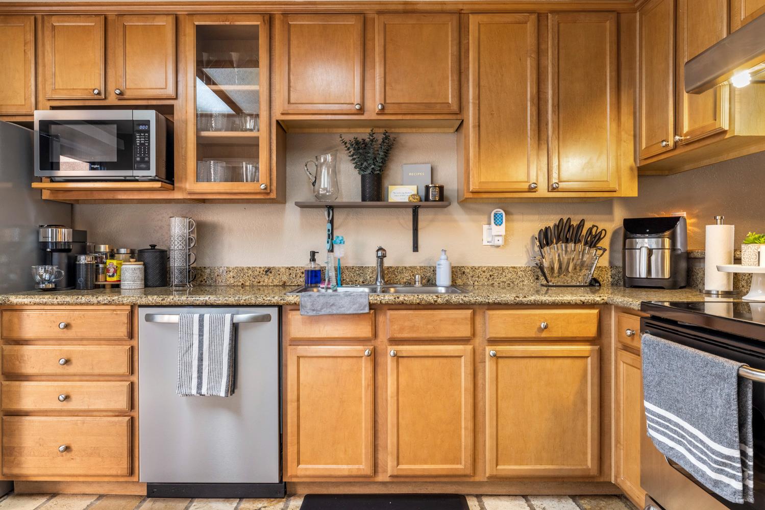 4020 Elmo Loop, Unit C Modesto, CA 95356 - Photo 15 of 41