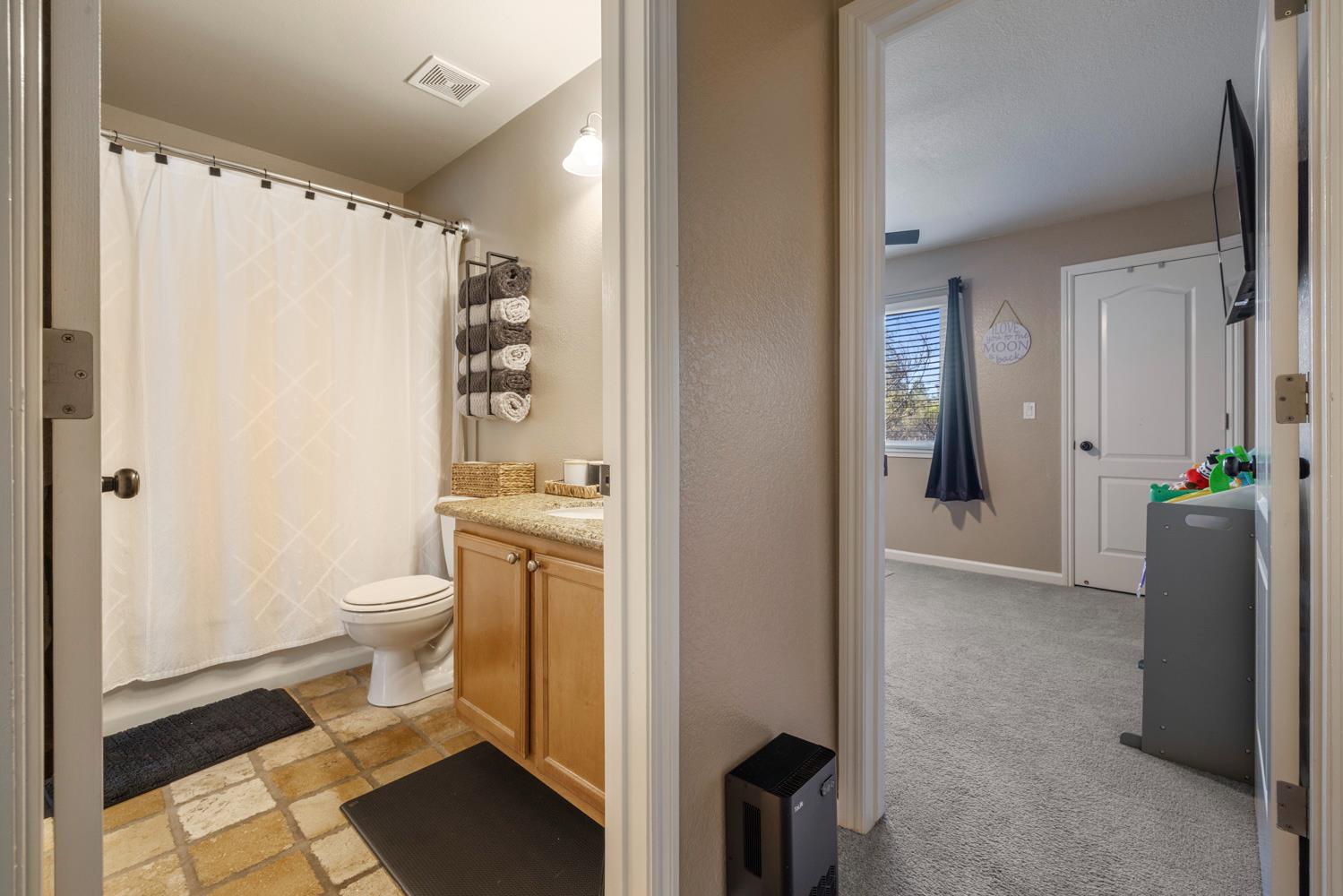 4020 Elmo Loop, Unit C Modesto, CA 95356 - Photo 26 of 41