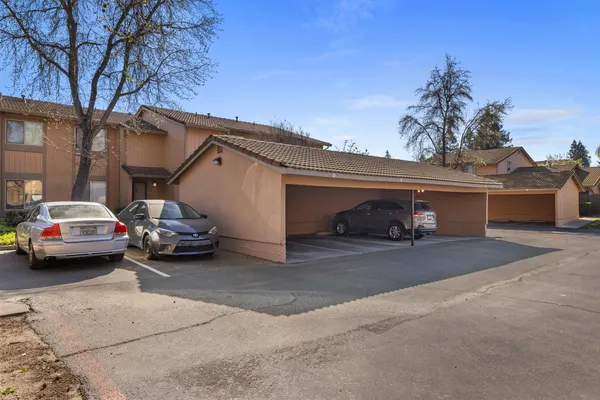 $300,000 | 4020 Elmo Loop, Unit C, Modesto, CA 95356