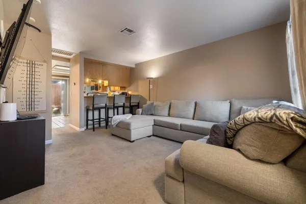 $300,000 | 4020 Elmo Loop, Unit C, Modesto, CA 95356