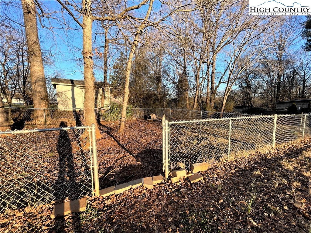 3490 Section House Road Hickory, NC 28601 - Photo 38 of 39 a view of a pathway of a house