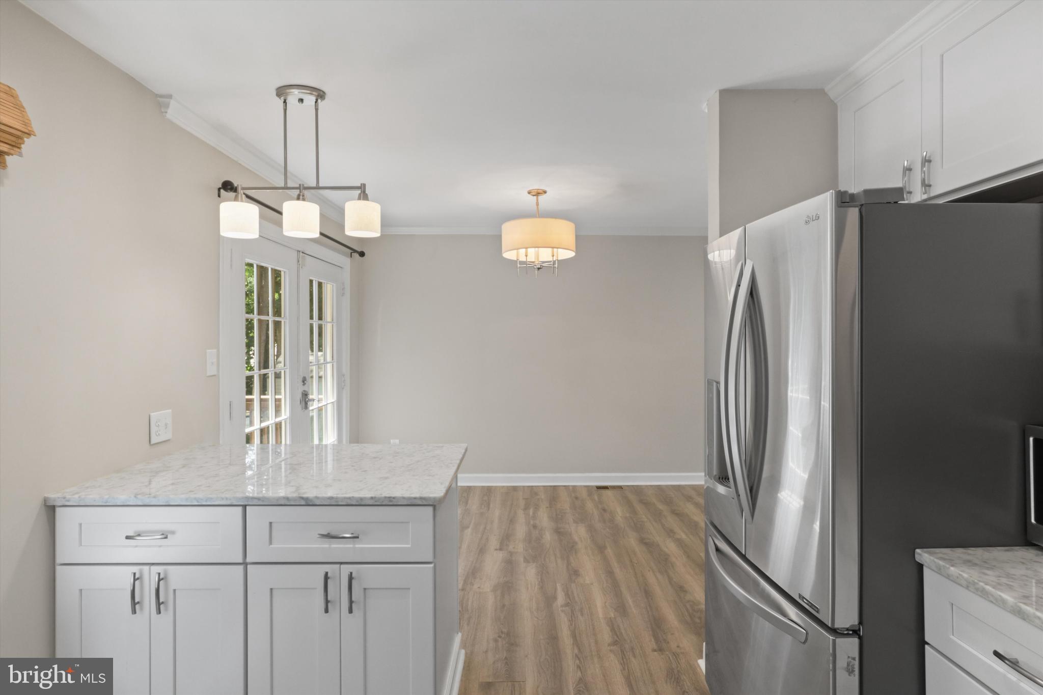 8583 Tyrolean Way Springfield, VA 22153 - Photo 8 of 27