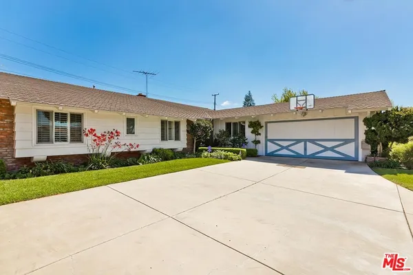 $7,500 | 6606 South Sherbourne Drive, Los Angeles, CA 90056