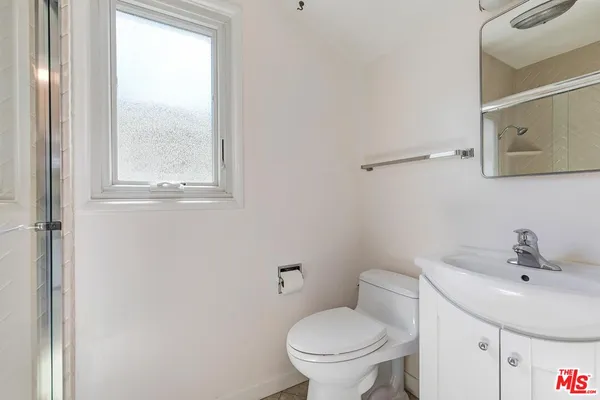 $7,500 | 6606 South Sherbourne Drive, Los Angeles, CA 90056