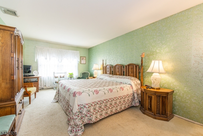 30 Clearfield Road Succasunna, NJ 07876 - Photo 16 of 35