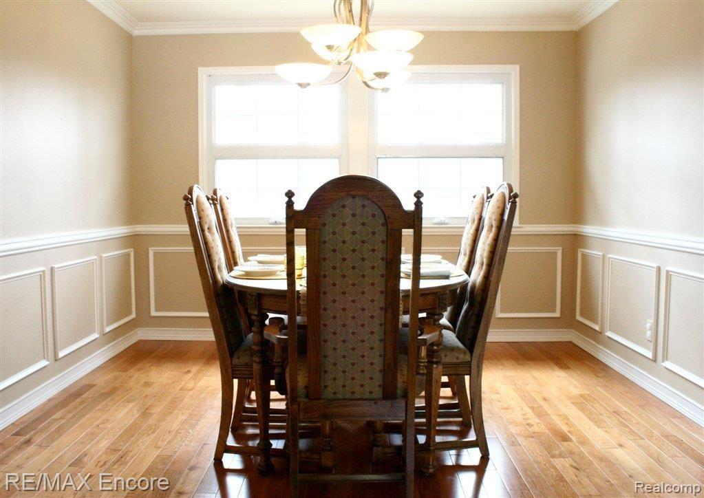 695 South Fieldstone Drive Rochester, MI 48309 - Photo 5 of 16 Dining Room.JPG