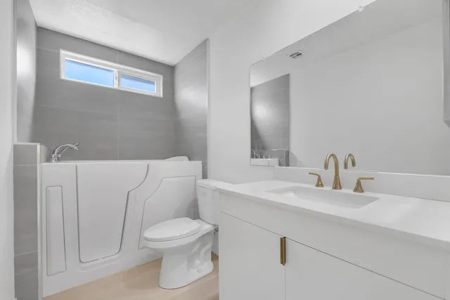 $297,900 | 49305 Highway 74, Palm Desert, CA 92260