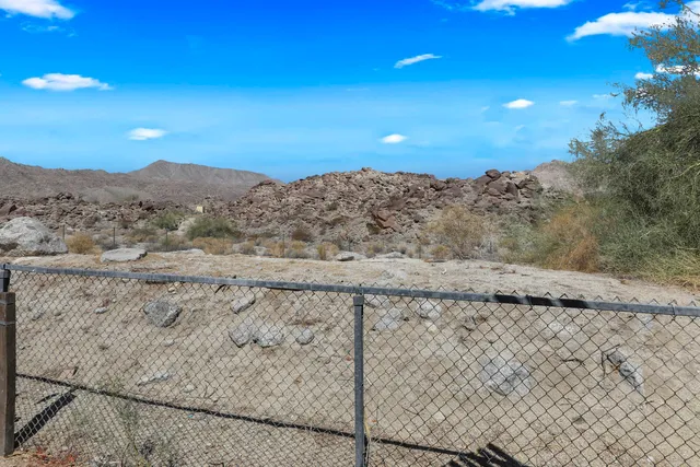 $297,900 | 49305 Highway 74, Palm Desert, CA 92260