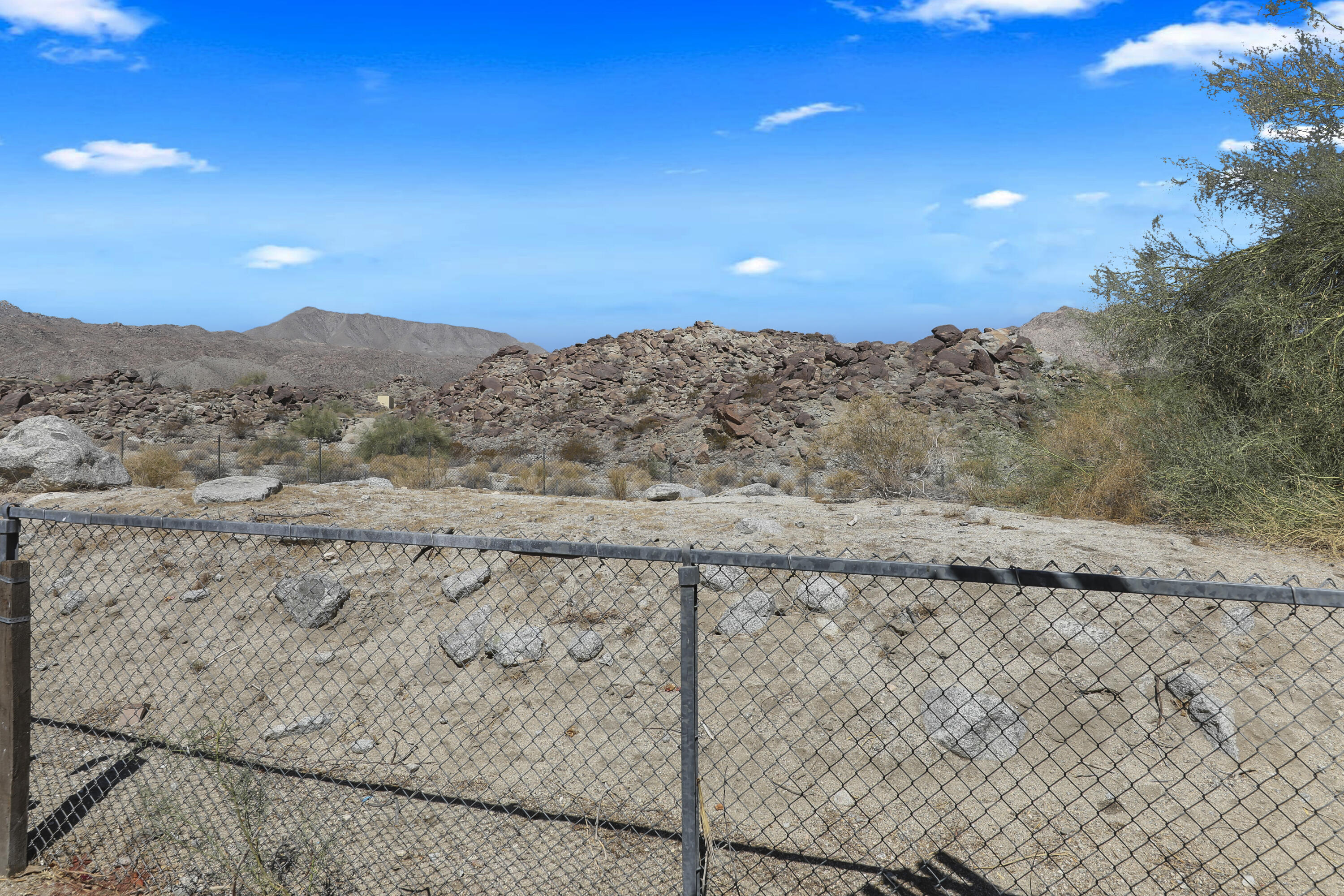 49305 Highway 74 Palm Desert, CA 92260 - Photo 35 of 47 IndianSprings49#27