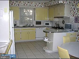 601 Ashbourne Road Cheltenham, PA 19012 - Photo 4 of 6 Kitchen