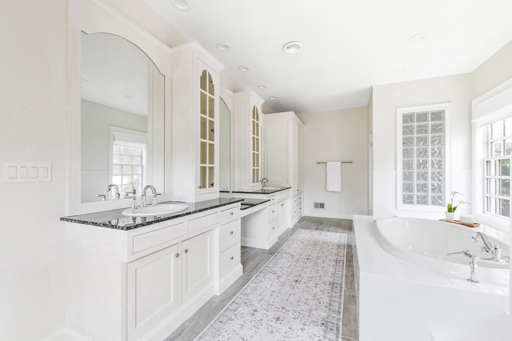 75 Washington Street Sherborn, MA 01770 - Photo 19 of 42