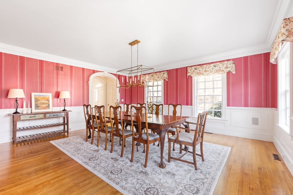 75 Washington Street Sherborn, MA 01770 - Photo 9 of 42